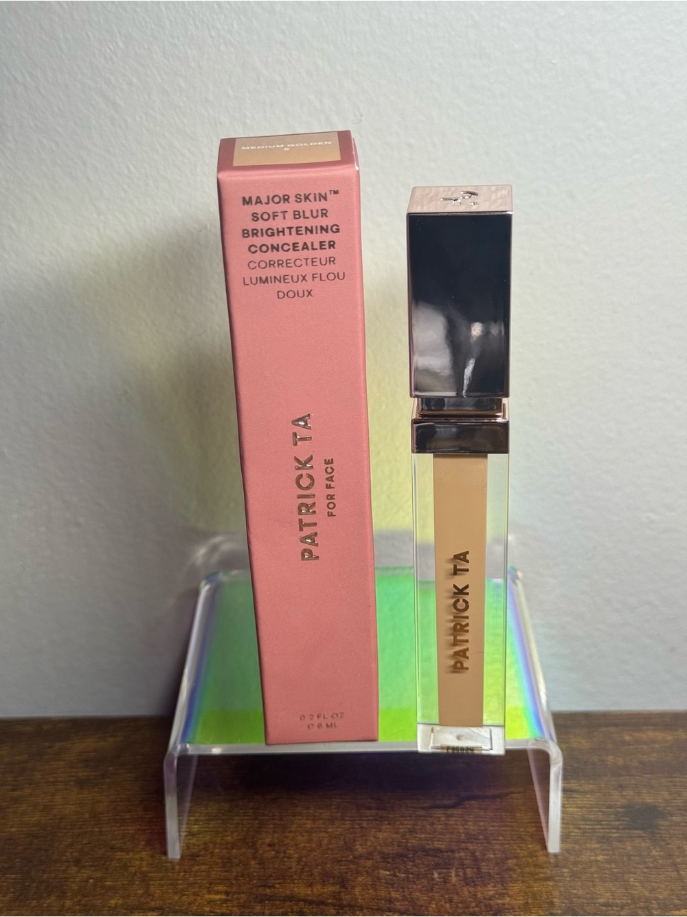Patrick Ta Major Skin Soft Blur Brightening Concealer Medium Golden 5